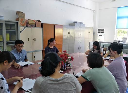 说明:G:\林-工作\网站投稿\2019\20190703 游伟斌 教师教育系召开期末学生安全工作会\QQ图片20190703145530.jpg