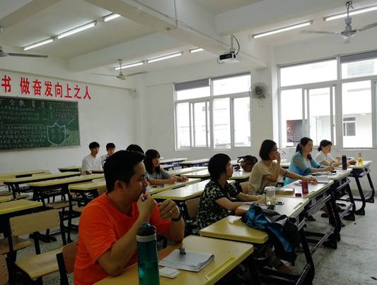 说明:G:\林-工作\网站投稿\2019\20190621 苏娟娟 片段教学显身手 心教学生共成长\片段教学大赛\-511340492e79b954.jpg